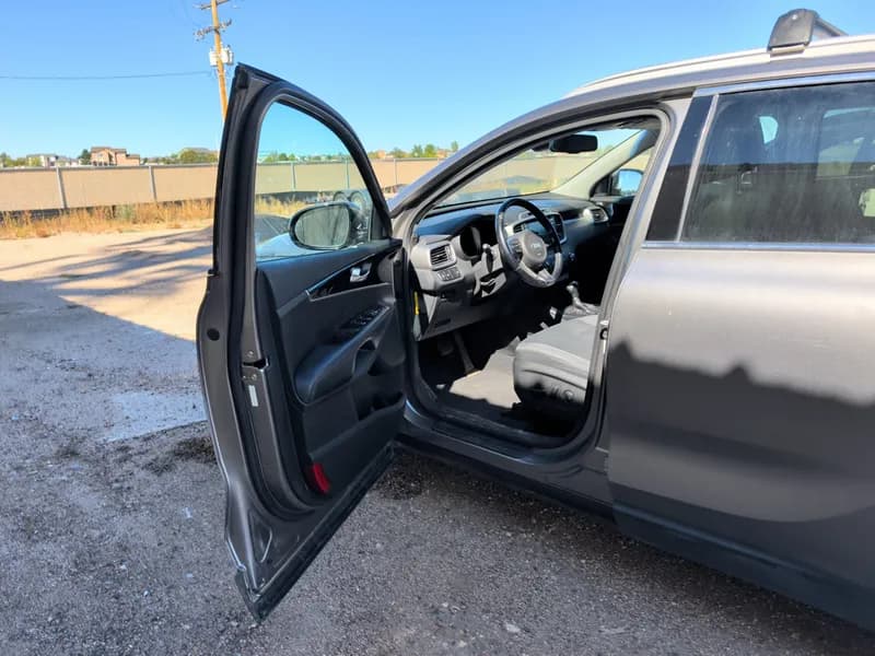 2017 Kia Sorento AWD – 2.4L GDI – 174K Miles – Compression Issue – Clean Title, view 10